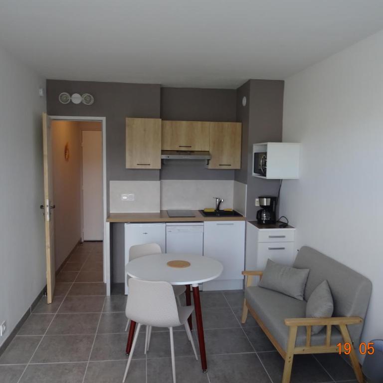 Studio climatisé à 10 min de la plage - Appartamento con 1 Camera da Letto - 2