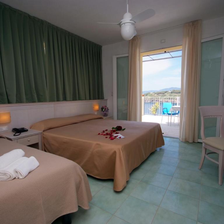 Hotel Dino - Camera Tripla con Vista Mare - 5