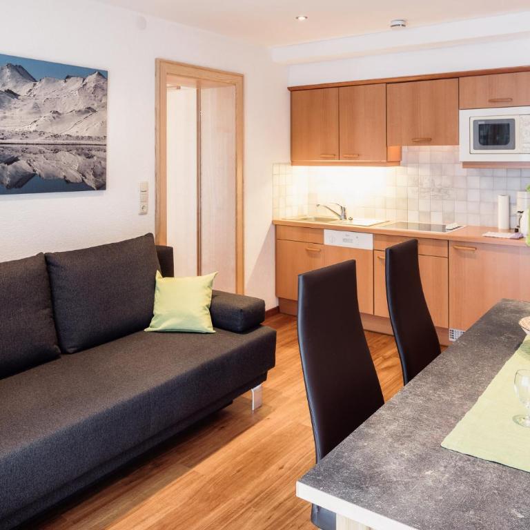 Haus Rätia - Appartement 2 Chambres avec Balcon - 6
