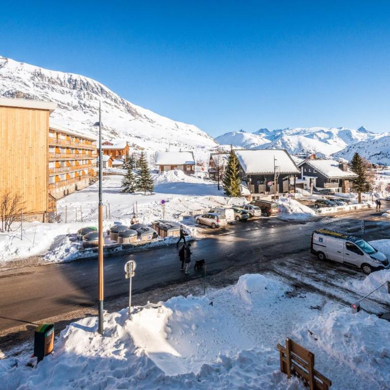 Apartment Sipo Alpe D'Huez - by EMERALD STAY - Three-Bedroom Apartment - 16