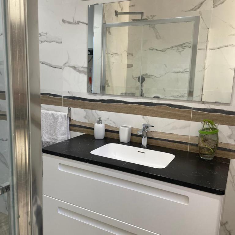 PASEO MARITIMO - Apartamento de 2 dormitorios - 8