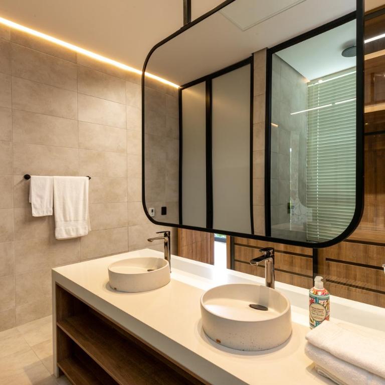 Villa al lado de la represa de Guatapé con jacuzzi y cancha de tennis privada - Casa de 4 dormitorios - 32