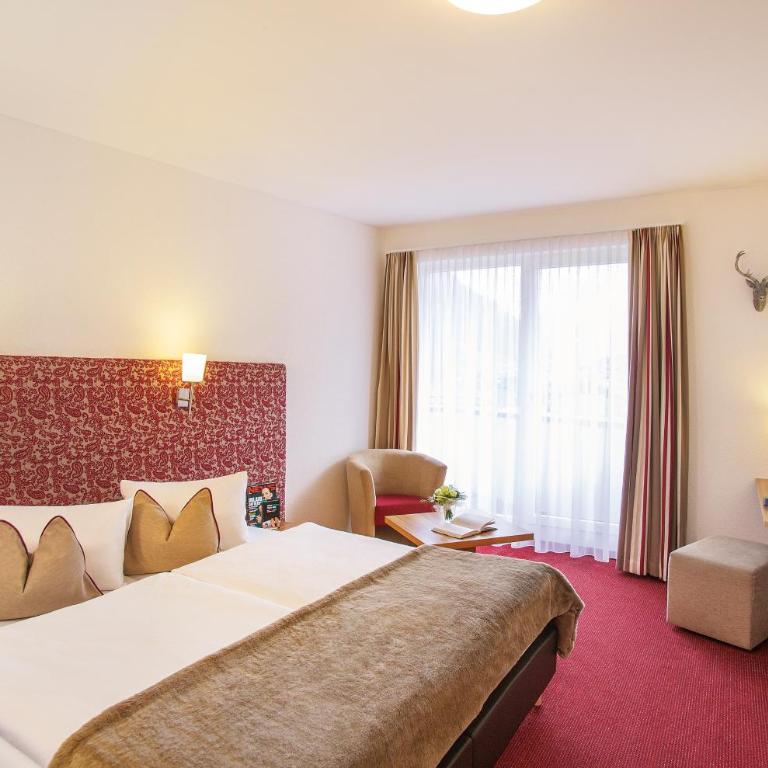 Hotel Garni Chasa Sulai - Doppel- oder Zweibettzimmer - 1