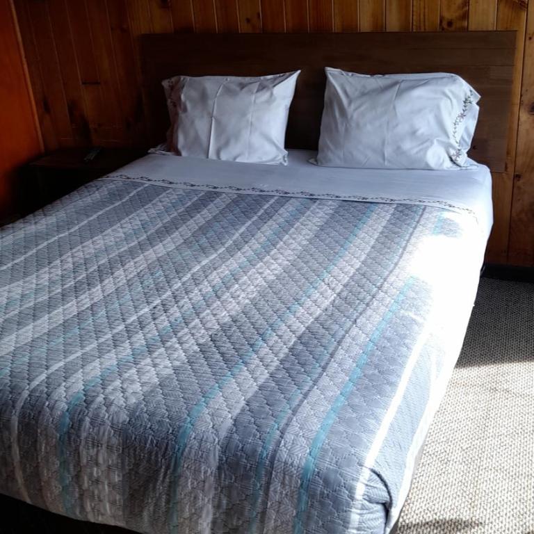 Hostal Capricho de Carlitos - Double Room with Private Bathroom - 4