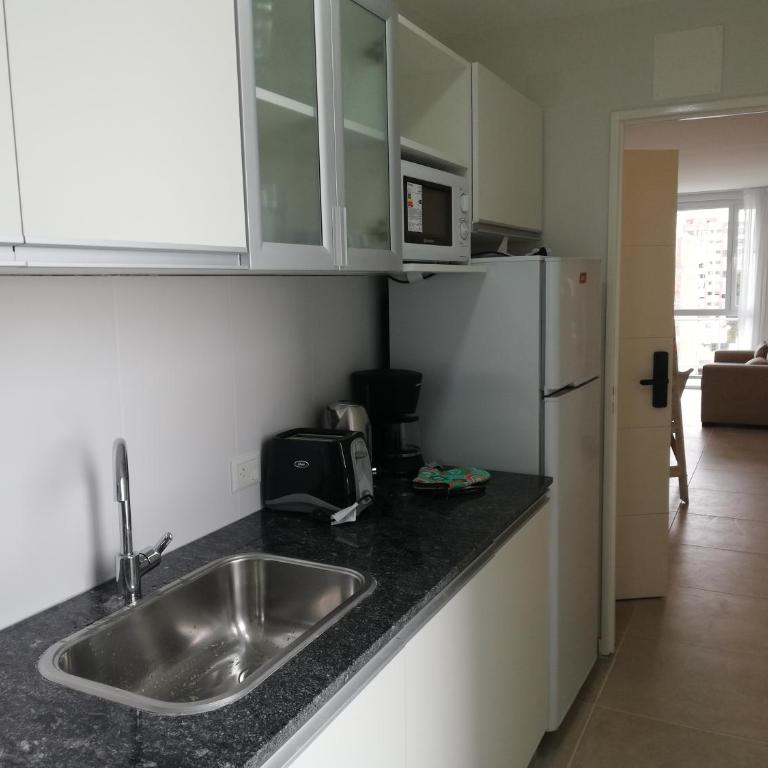Ramada Residences by Wyndham Puerto Madryn CQ Mitre - One-Bedroom King Apartment with Sofa Bed - Non-Smoking - 8