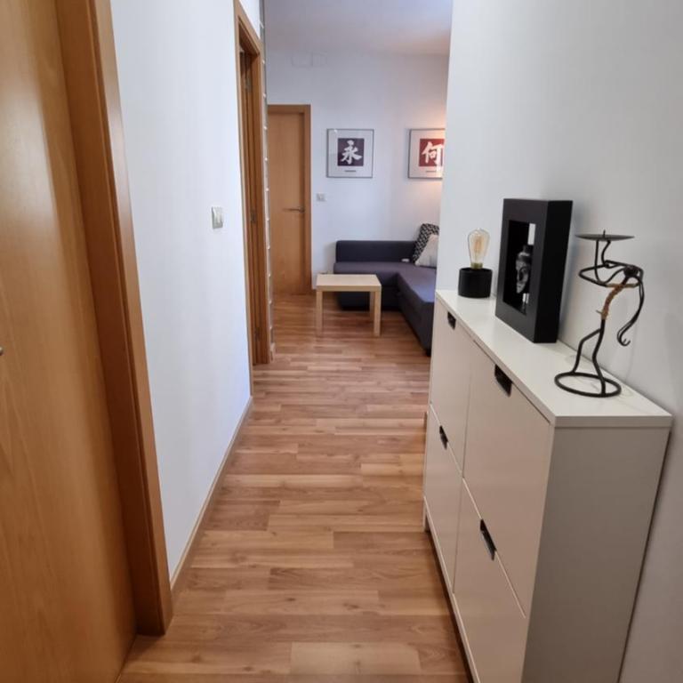 2 Bed Flat - Sleeps 6 - Pets - Pool - Parking - Apartamento - 13