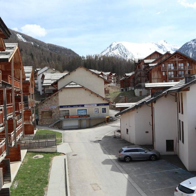 Appartement skis aux pieds avec piscine intérieure, proche services - FR-1-322-478 - Apartment - 5