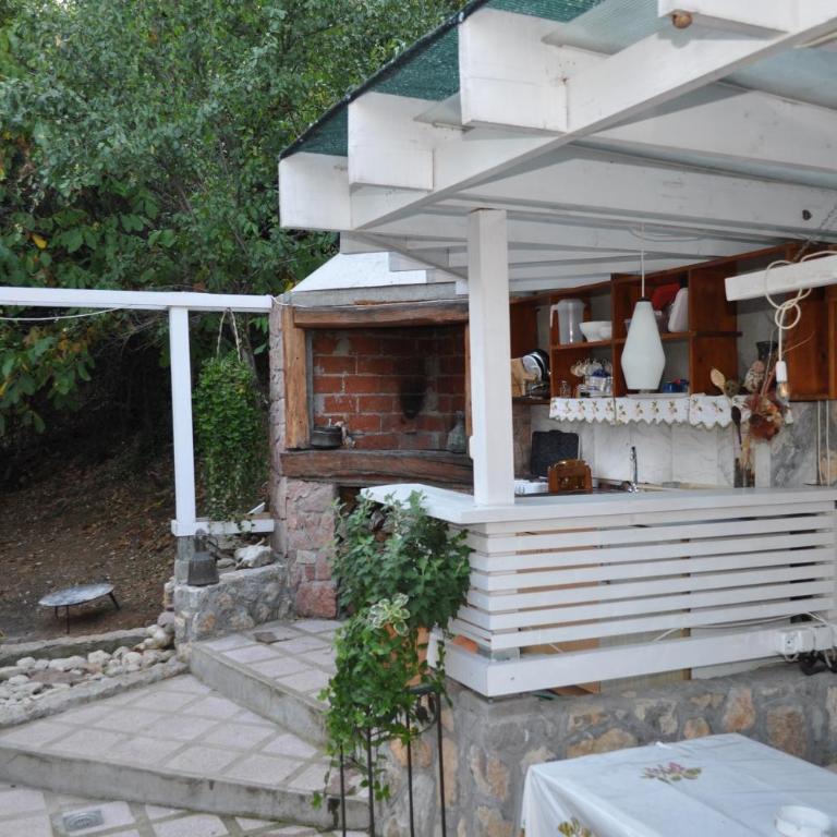 APARTMANI PERGOLO Centar - Studio Apartment - 17