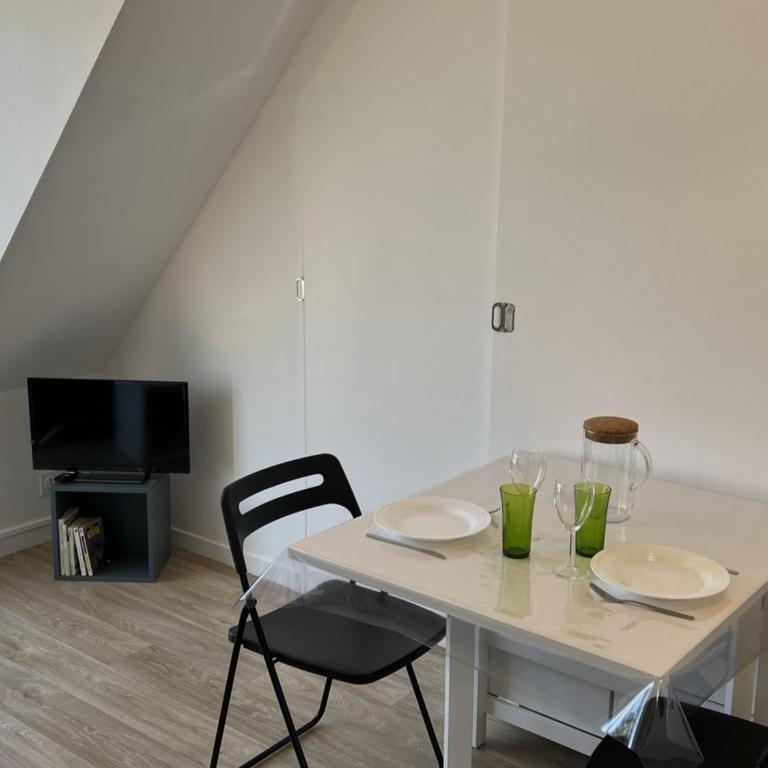 Appartement 2 pièces en bord de mer avec accès direct à la plage de Cabourg, proche Thalassothérapie - FR-1-487-336 - Appartamento - 2