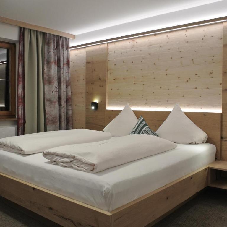 Pension Waidmannsruh - Doppelzimmer mit Dusche - 9