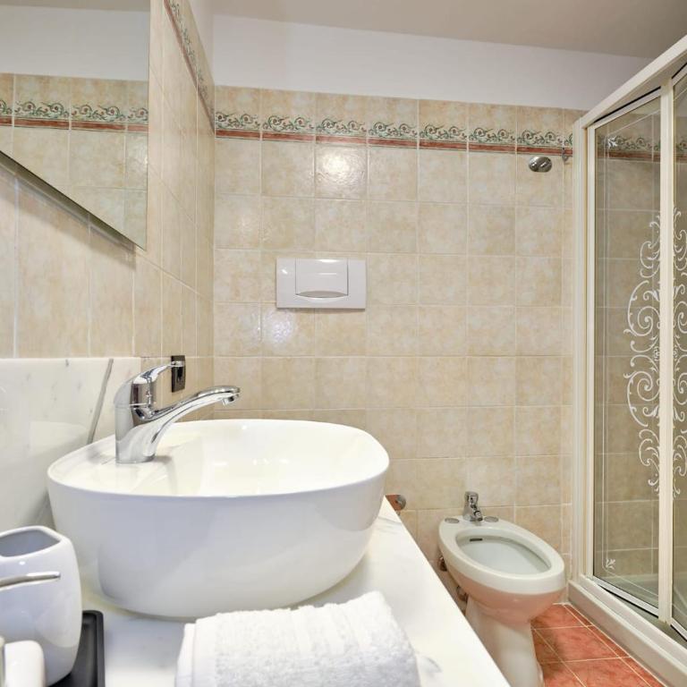 Domus Garda - Appartamento con 2 Camere da Letto - 21