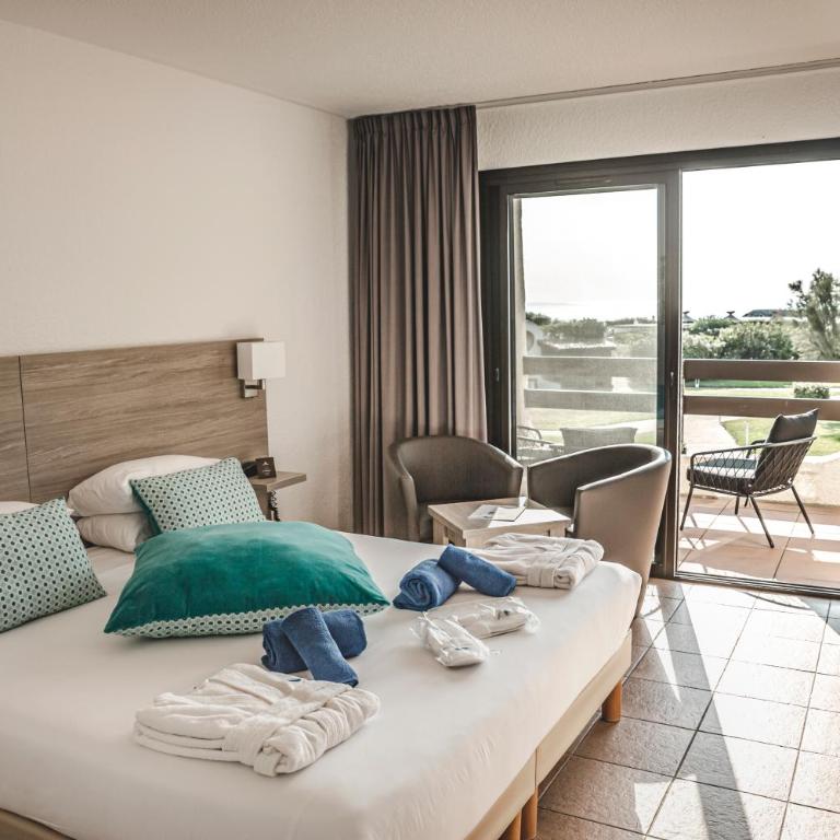 Thalacap Camargue - Chambre Double Supérieure avec Balcon - Côté Mer (Accès Gratuit au Spa) - 1