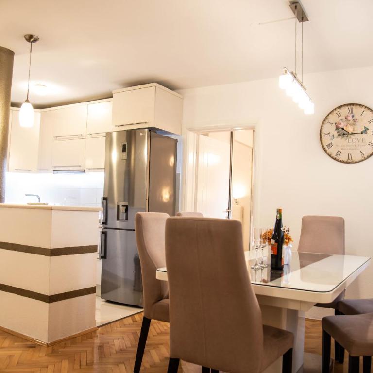 Lux Family Apartment KRUNA - Three-Bedroom Apartment - 5