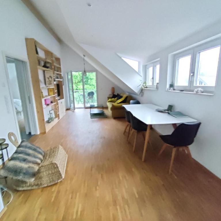 N13 Living - Apartment mit 1 Schlafzimmer und Badewanne - 5