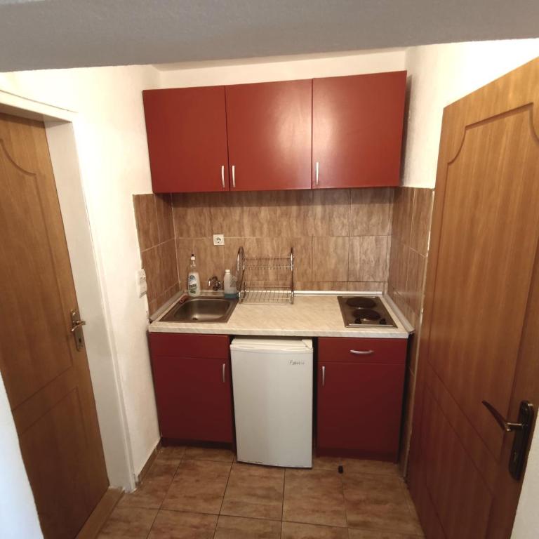 Apartmani Durovic - Two-Bedroom Apartment - 11