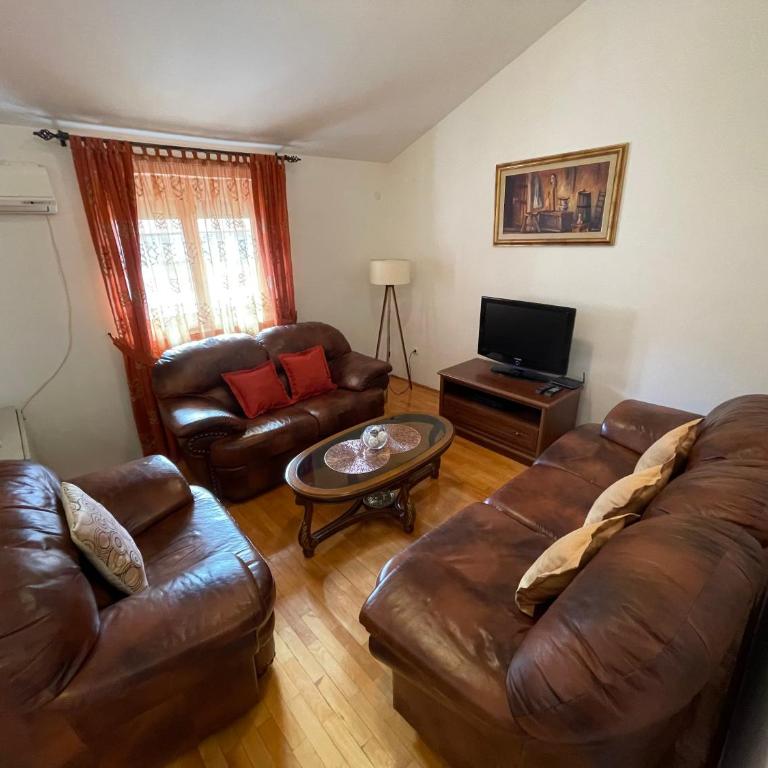 Aquarium Apartment Kotor - Two-Bedroom Apartment - 1