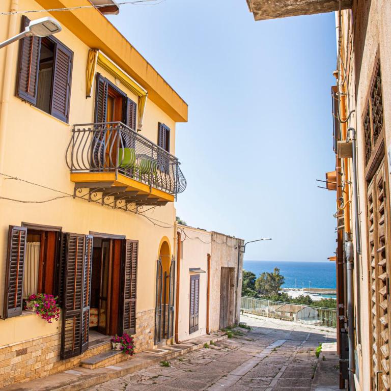 CIATU ME' Brezza Marina - Appartamento con 2 Camere da Letto - 2