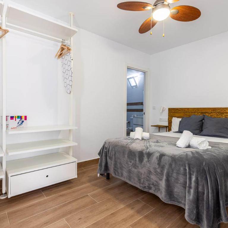 FUN BUILDING APARTMENTS by HOMEABOUT - Superior 1BR 1BT & Private Balcony - 4