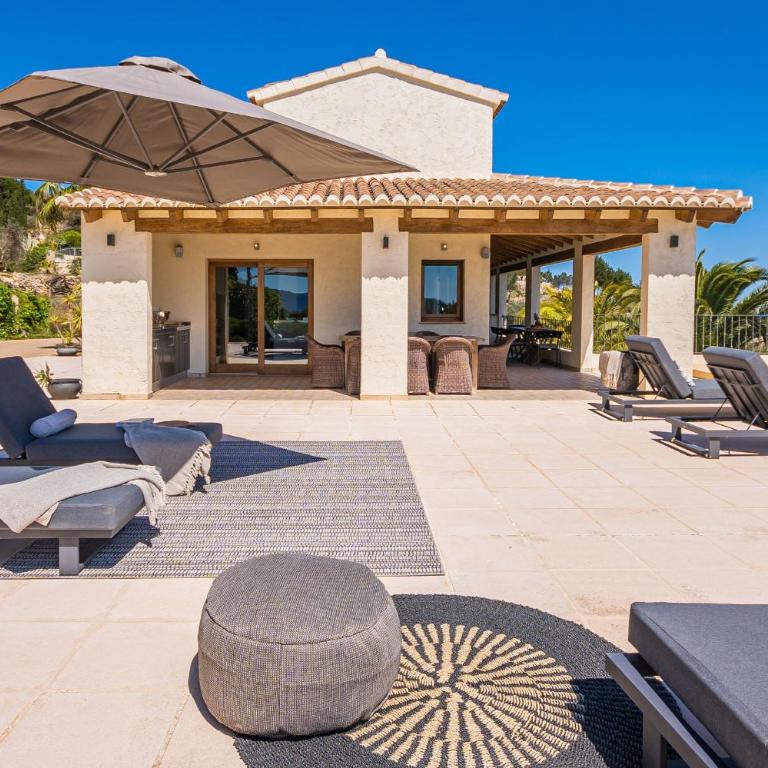 Luxury Villa with panoramic views over Moraira - Villa con piscina privada - 3