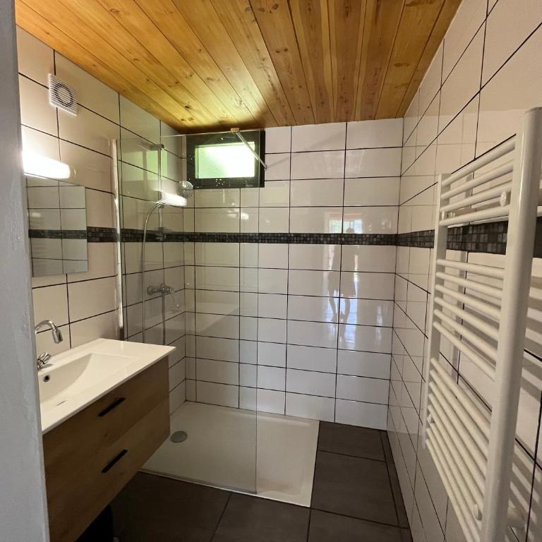 Barcelonnette location avec jardin - One-Bedroom Apartment - 12
