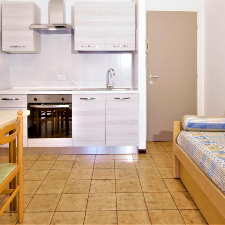 Residence Columbia - Appartamento con 1 Camera da Letto e Balcone - 4