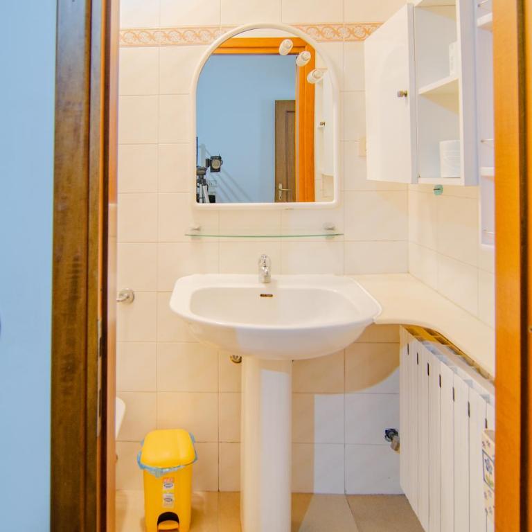 FuoriPorta Affitti Brevi - Inzani 8 - One-Bedroom Apartment - 11