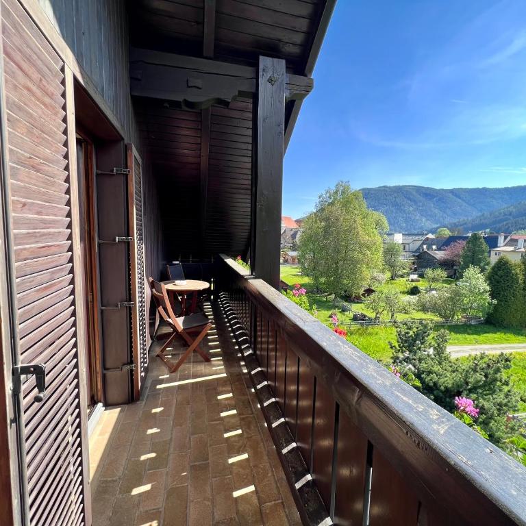Pension Lambrecht - Familienzimmer mit eigenem Bad - 4