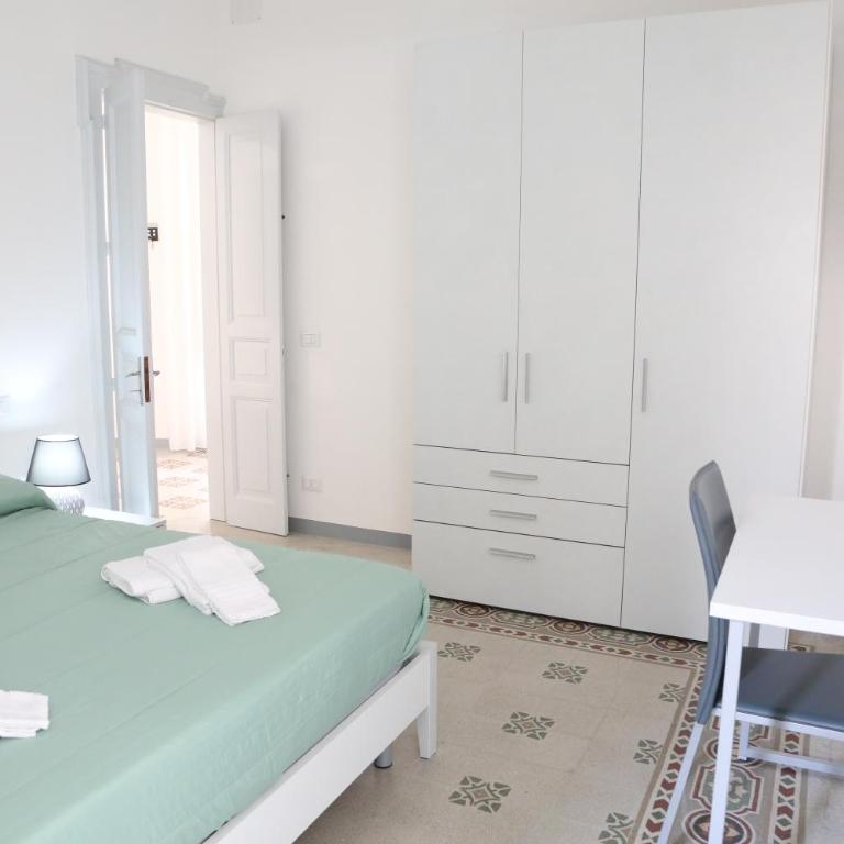 Palazzo Leonardo - Appartamento con 2 Camere da Letto - 3