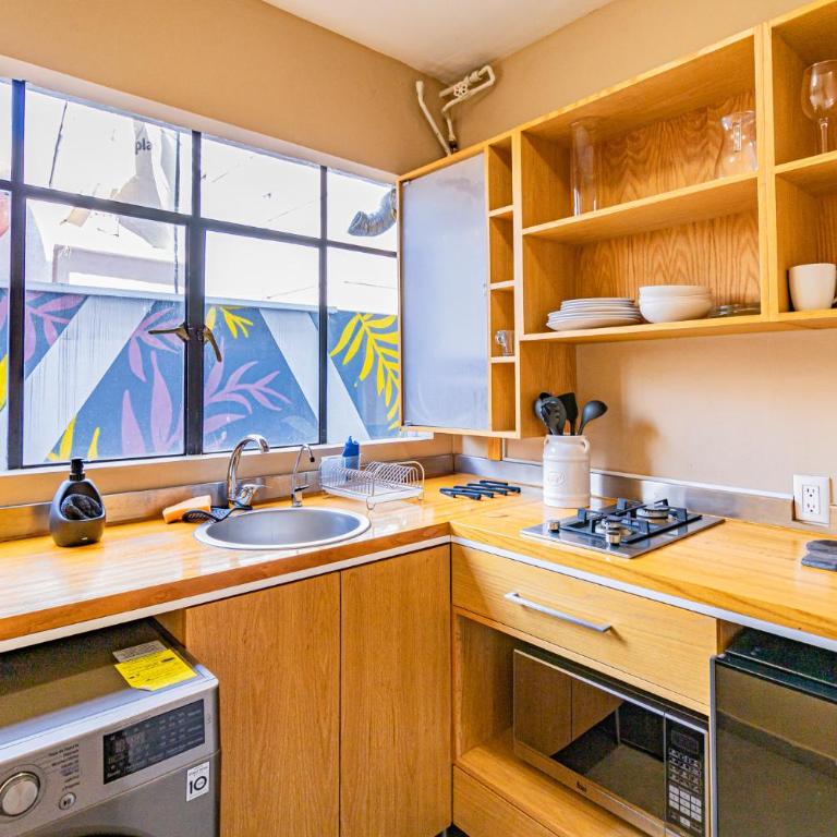 Mi Zona Lodging WTC - Two-Bedroom Apartment - 9