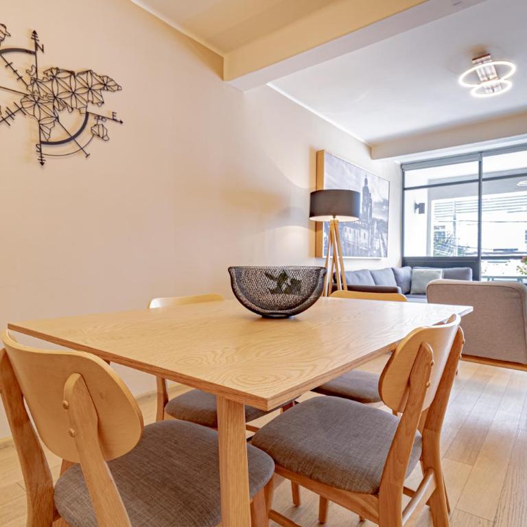 Mi Zona Lodging WTC - Two-Bedroom Apartment - 4