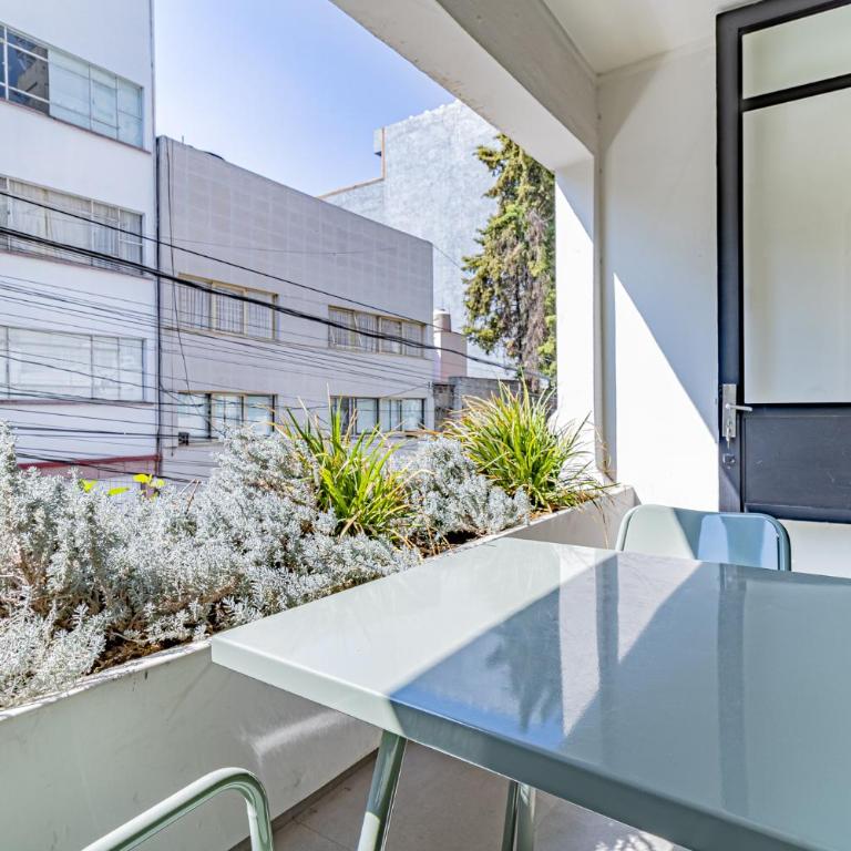 Mi Zona Lodging WTC - Two-Bedroom Apartment - 11