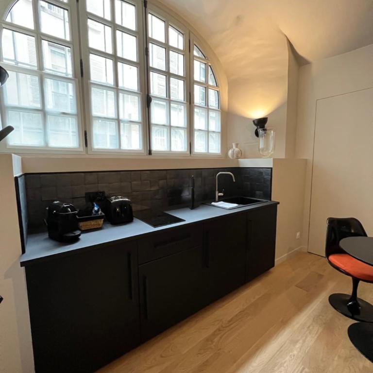 Lucas II Appartement 35 m2 Hôtel Particulier XVII ieme siècle Centre Historique Clermont-Ferrand cathédrale - Appartement 1 Chambre - 10