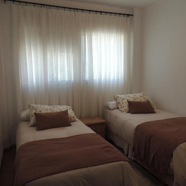 ACOGEDOR ADOSADO entre mar y montaña - Four-Bedroom House - 41