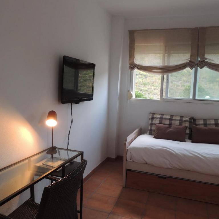 ACOGEDOR ADOSADO entre mar y montaña - Four-Bedroom House - 42