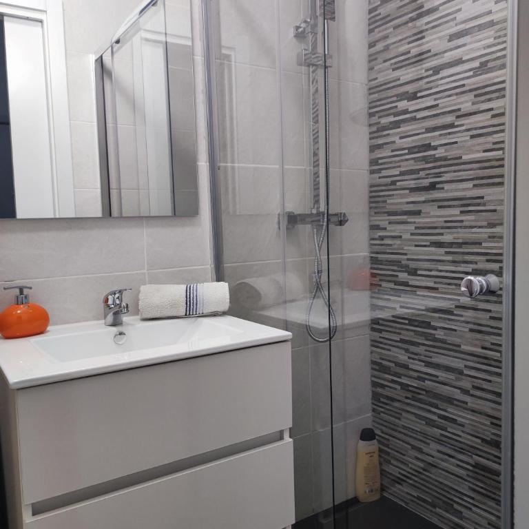 LOFTS ARENAL - One-Bedroom Apartment - 21