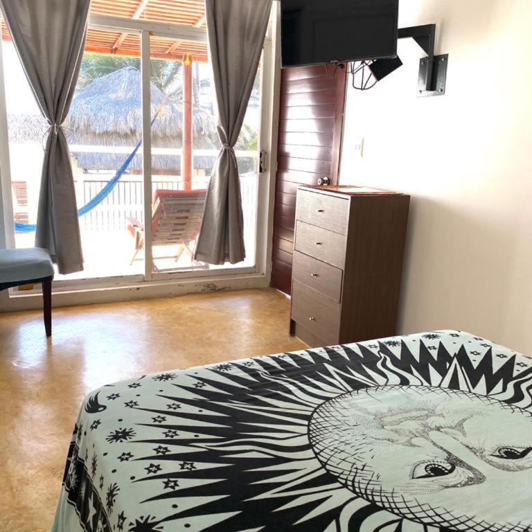 Casa de las Olas Surf & Beach Club - Habitación Doble Deluxe con balcón - 3