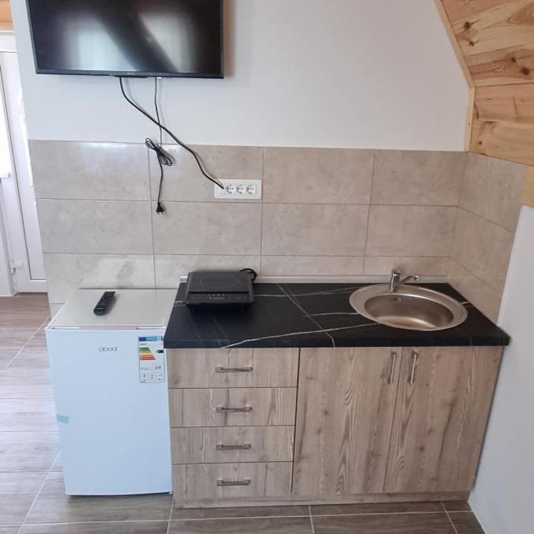Apartmani JEZERO - One-Bedroom Bungalow - 2