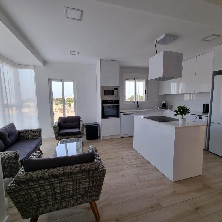 4 Bedroom Modern Villa Private Pool Villamartin - Villa - 9