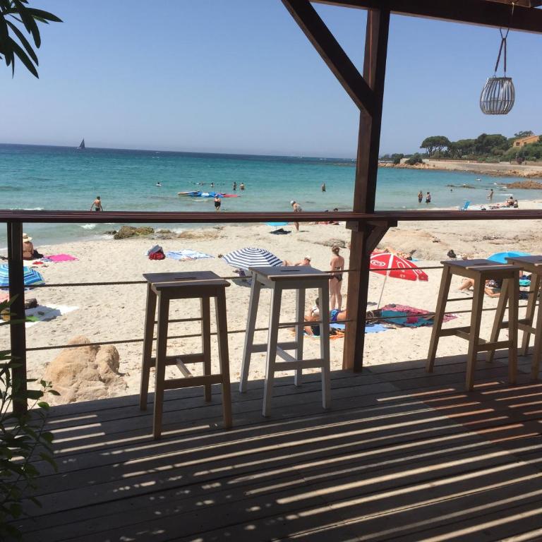 Ajaccio magnifique T2 40m2 centre ville vue mer au bord de la plage neuf 5 personnes Clim wifi balcon parking privé fermé - Apartment mit 1 Schlafzimmer - 41