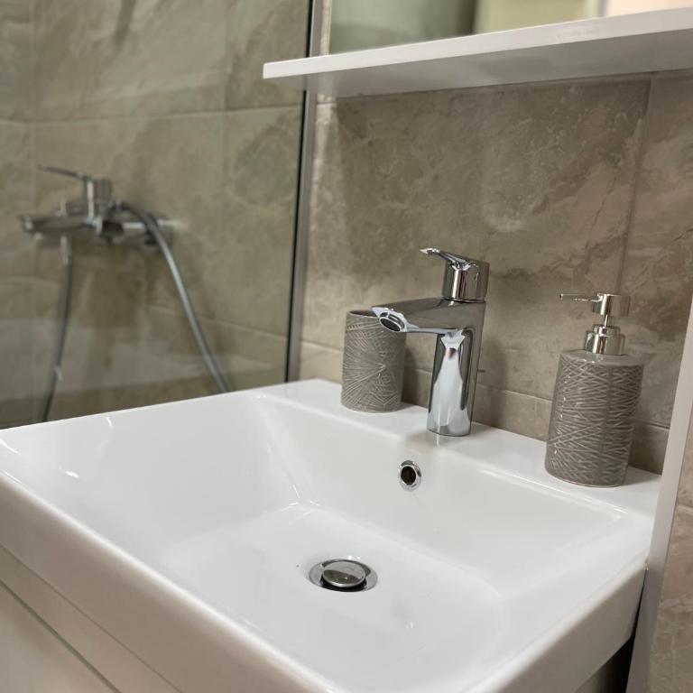 Apartman Holiday - One-Bedroom Apartment - 2