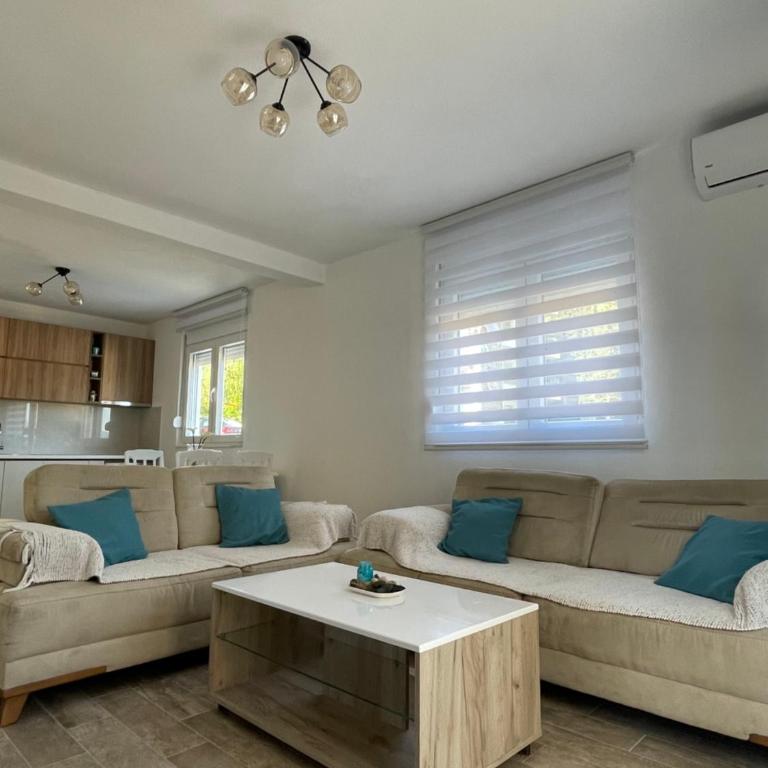 Apartman Holiday - One-Bedroom Apartment - 3