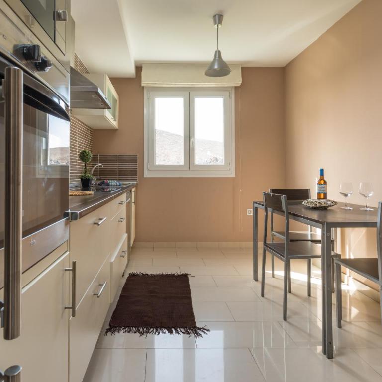 Preciosa Villa Con Piscina Privada - Villa MaPo - Three-Bedroom Villa - 8