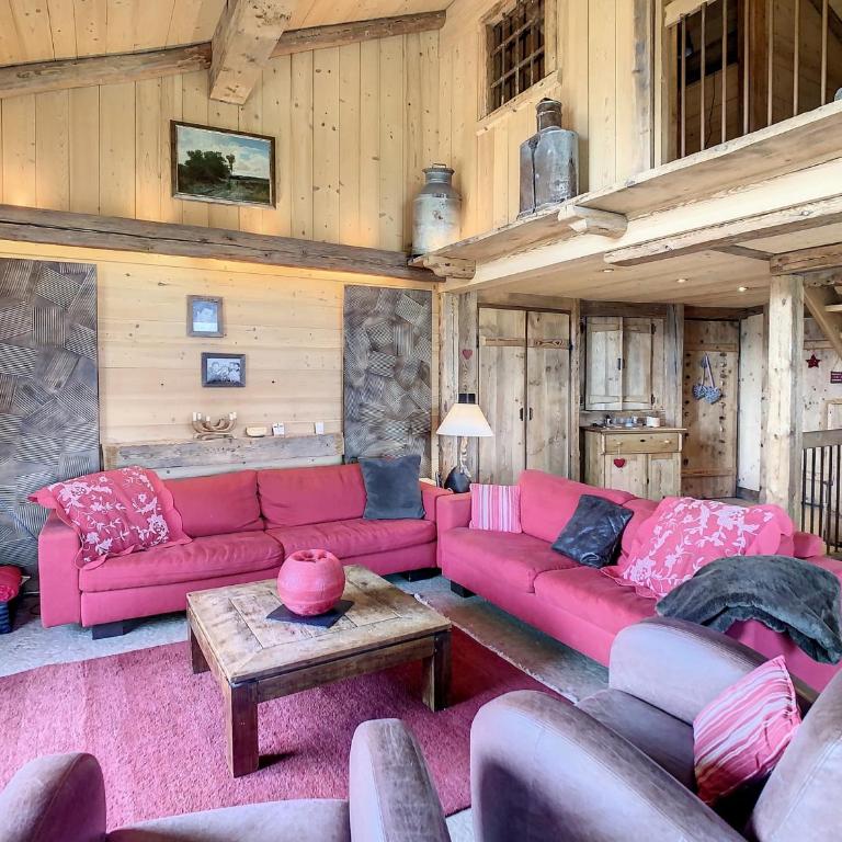 Chalet 6 pièces à Combloux avec cheminée et parking - Appartement 5 Chambres - 2