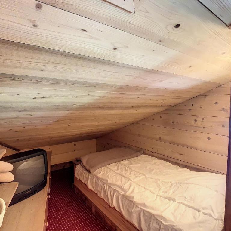 Chalet 6 pièces à Combloux avec cheminée et parking - Appartement 5 Chambres - 19