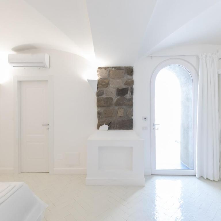 Villa Pia Suites - Camera Tripla Deluxe - 17