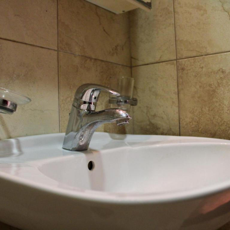 Apartments MUN Petrovac - Deluks Dvokrevetna Soba s Bračnim Krevetom (2 odrasle osobe + 1 dete) - 8