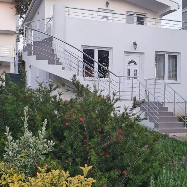 Villa Agava - Apartman sa 2 Spavaće Sobe - 1
