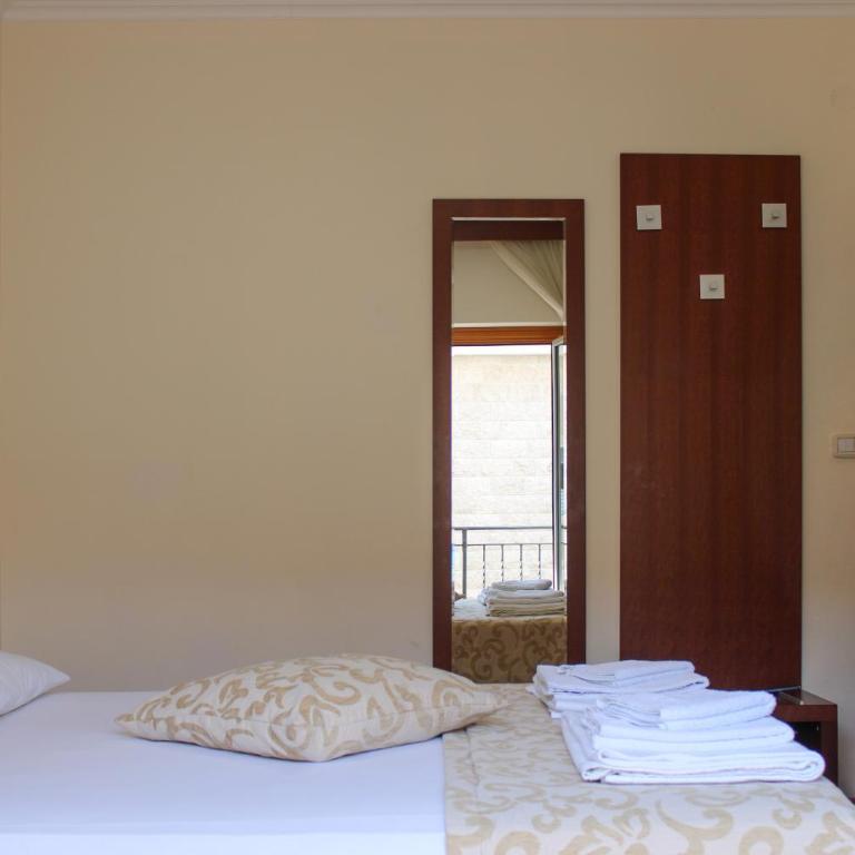 Apartments MUN Petrovac - Deluks Dvokrevetna soba sa Bračnim Krevetom, Balkonom i Pogledom na More - 2