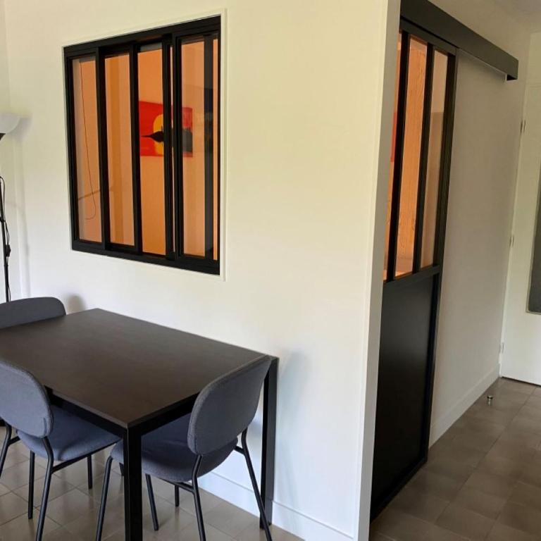 Appartement cosy et spacieux en bord de mer à Saint-Raphaël, en face du Port Santa-Lucia - Appartement - 6