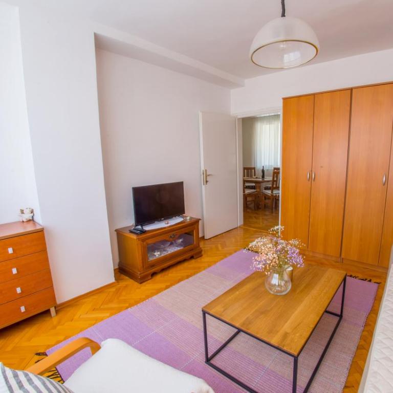 Apartment Revia - One-Bedroom Apartment - 7